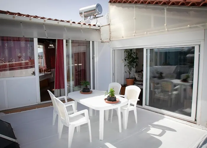 Stavros Amazing In The Centre Of アパート コス・タウン