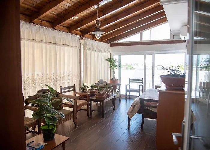 Stavros Amazing In The Centre Of アパート コス・タウン